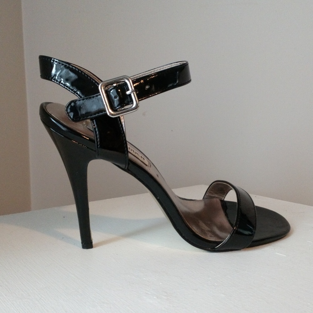 Steve madden patent ankle strap heels